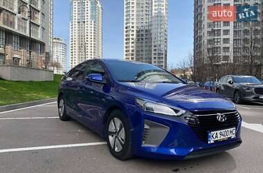 Хетчбек Hyundai Ioniq 2019 в 
