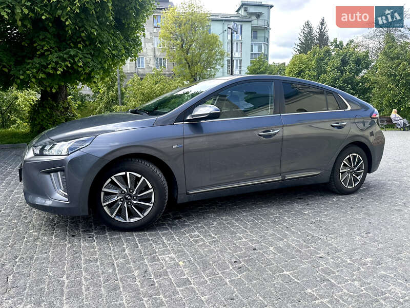 Лифтбек Hyundai Ioniq 2020 в Золочеве
