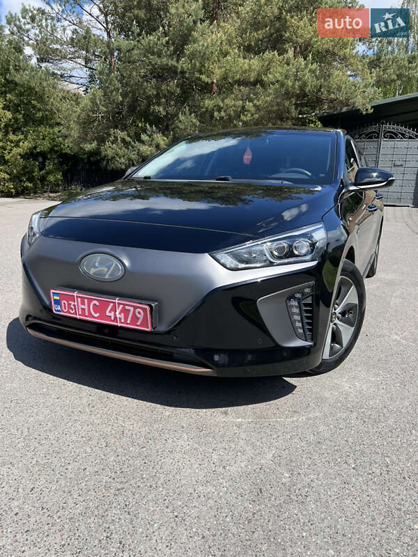 Хетчбек Hyundai Ioniq 2018 в 