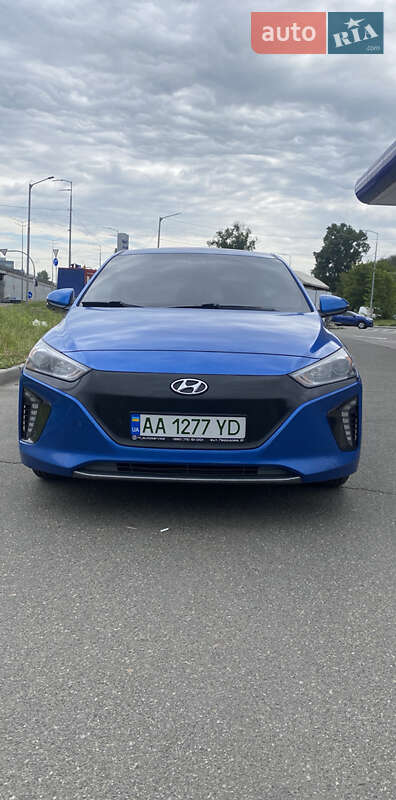 Хэтчбек Hyundai Ioniq 2018 в Киеве