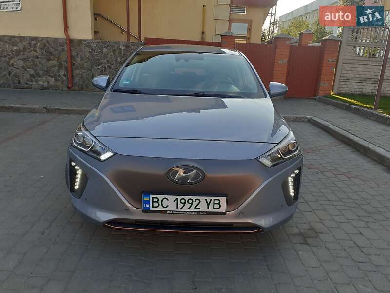 Хэтчбек Hyundai Ioniq 2018 в Владимире фото 2 Хэтчбек Hyundai Ioniq 2018 в Владимире
