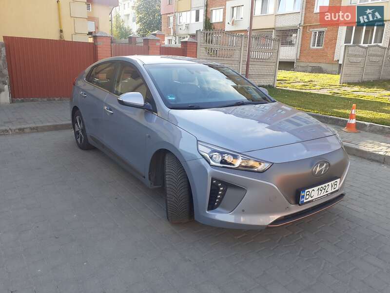 Хэтчбек Hyundai Ioniq 2018 в Владимире фото 9 Хэтчбек Hyundai Ioniq 2018 в Владимире