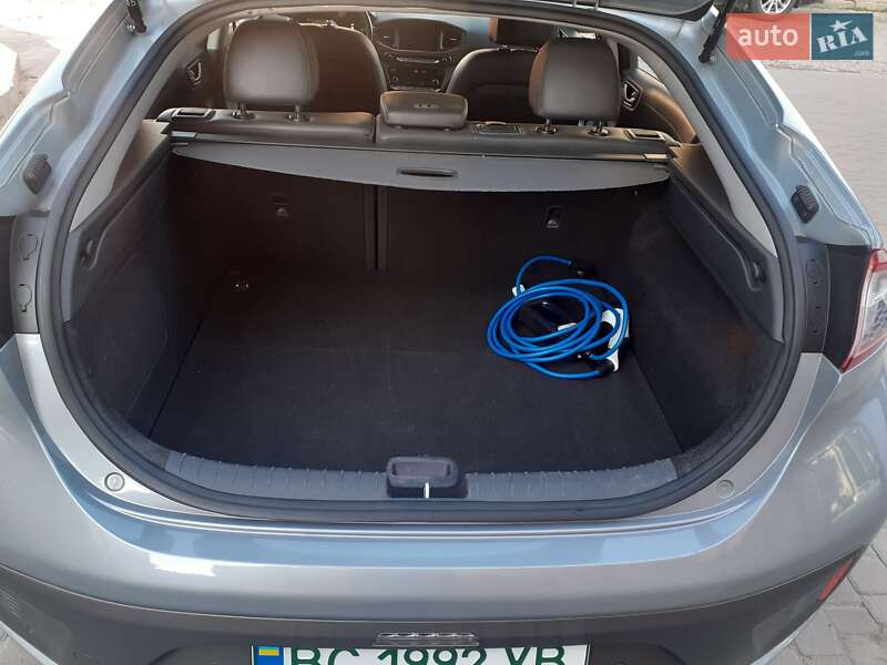 Хэтчбек Hyundai Ioniq 2018 в Владимире фото 20 Хэтчбек Hyundai Ioniq 2018 в Владимире