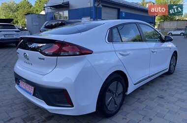Лифтбек Hyundai Ioniq 2020 в 