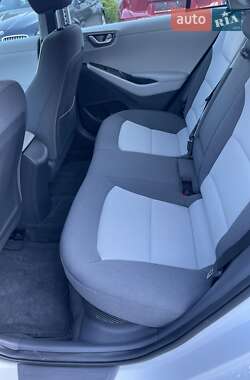 Лифтбек Hyundai Ioniq 2020 в 