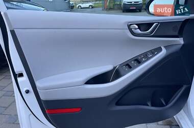Лифтбек Hyundai Ioniq 2020 в 