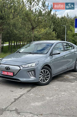 Ліфтбек Hyundai Ioniq 2019 в 