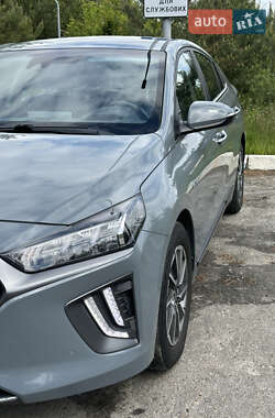 Ліфтбек Hyundai Ioniq 2019 в 