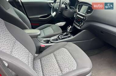 Лифтбек Hyundai Ioniq 2019 в 