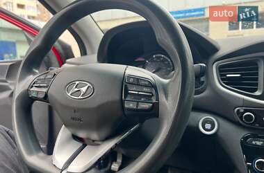 Лифтбек Hyundai Ioniq 2019 в 