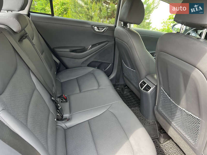 Ліфтбек Hyundai Ioniq 2021 в Львові