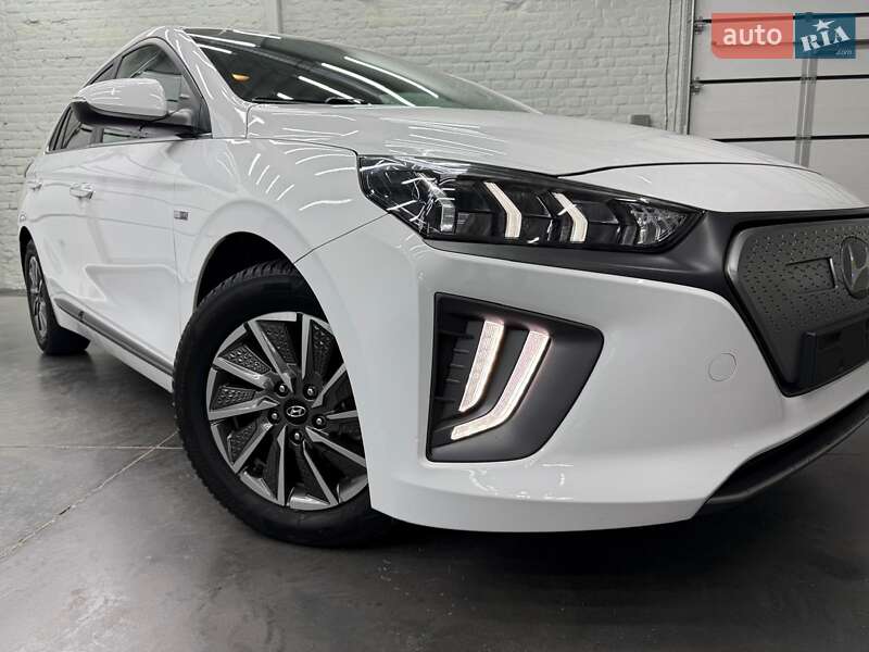 Хэтчбек Hyundai Ioniq 2019 в Луцке