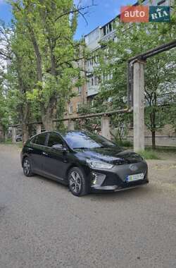 Хэтчбек Hyundai Ioniq 2016 в Николаеве