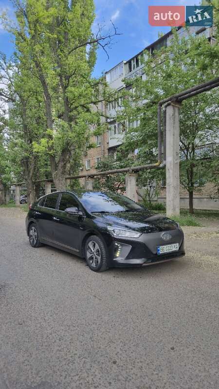 Хэтчбек Hyundai Ioniq 2016 в Николаеве