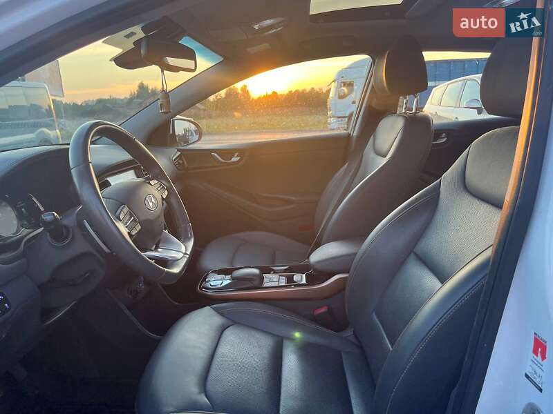 Хетчбек Hyundai Ioniq 2017 в Луцьку