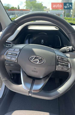 Лифтбек Hyundai Ioniq 2019 в 