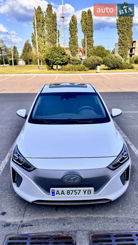 Хэтчбек Hyundai Ioniq 2018 в Кременчуге