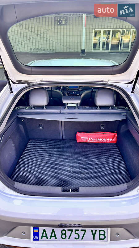 Хэтчбек Hyundai Ioniq 2018 в Кременчуге