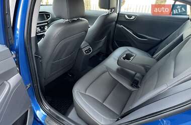 Хэтчбек Hyundai Ioniq 2017 в 