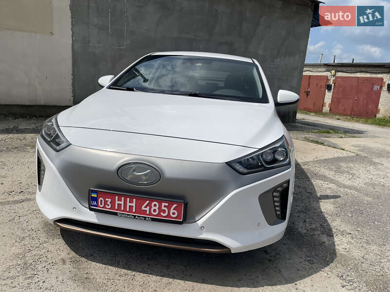 Хэтчбек Hyundai Ioniq 2017 в Луцке