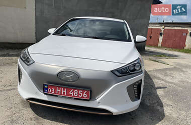 Хетчбек Hyundai Ioniq 2017 в 
