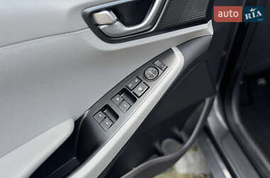 Ліфтбек Hyundai Ioniq 2020 в 