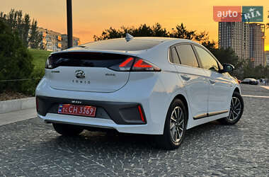 Ліфтбек Hyundai Ioniq 2020 в Дніпрі