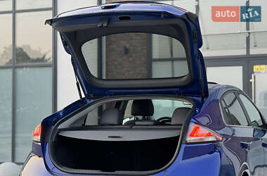 Лифтбек Hyundai Ioniq 2020 в 
