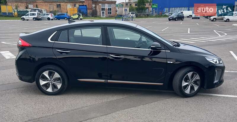 Хетчбек Hyundai Ioniq 2018 в Житомирі