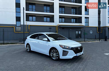 Лифтбек Hyundai Ioniq 2019 в Черкассах