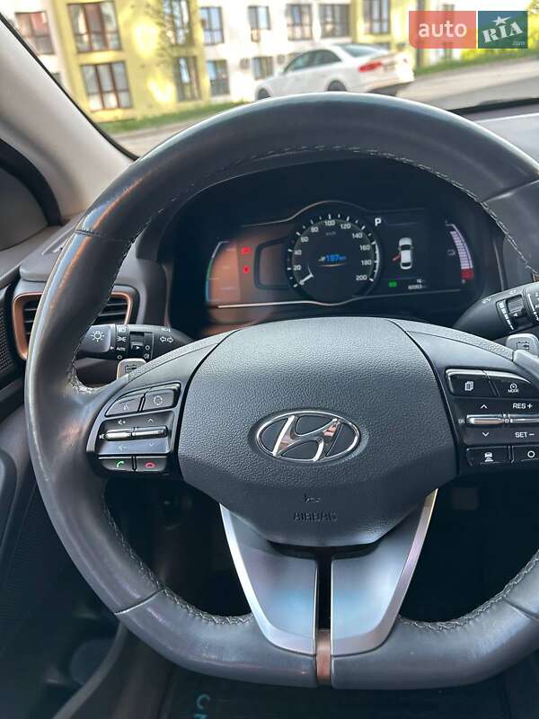 Ліфтбек Hyundai Ioniq 2019 в Стрию