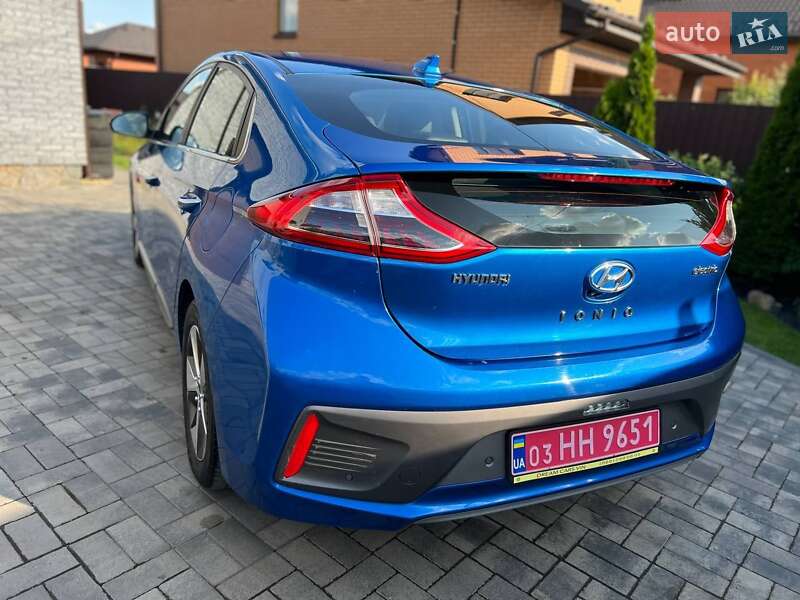 Хэтчбек Hyundai Ioniq 2016 в Виннице