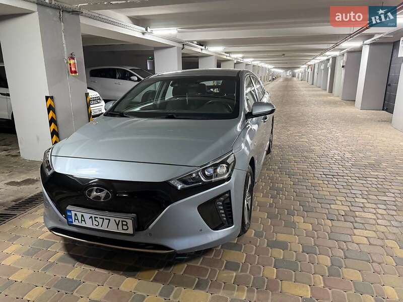 Хетчбек Hyundai Ioniq 2018 в Софіївській Борщагівці