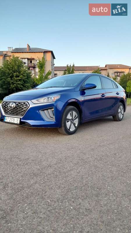 Лифтбек Hyundai Ioniq 2020 в 