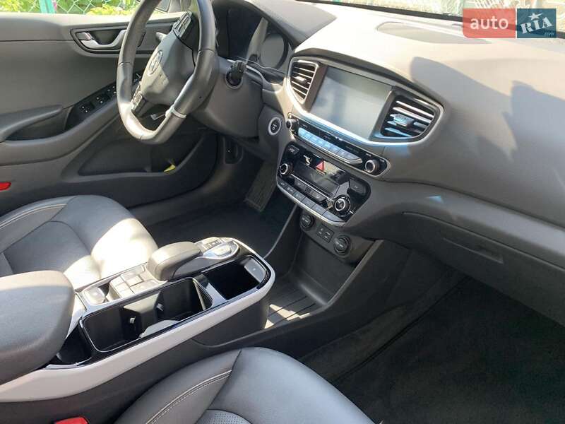 Хетчбек Hyundai Ioniq 2017 в Коростені