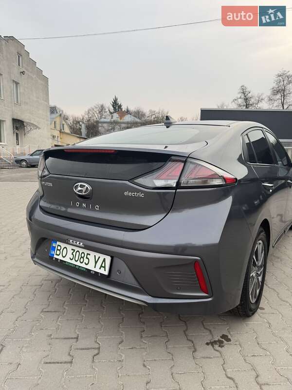 Хетчбек Hyundai Ioniq 2019 в Бучачі
