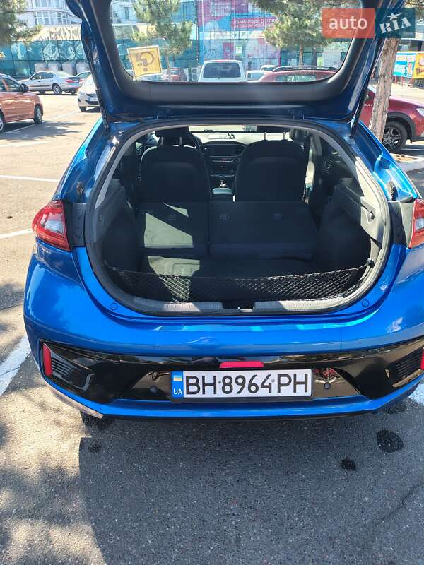 Хэтчбек Hyundai Ioniq 2017 в Одессе