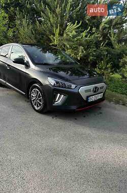 Лифтбек Hyundai Ioniq 2019 в 