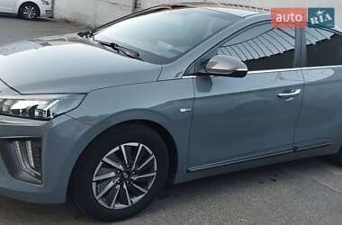 Лифтбек Hyundai Ioniq 2019 в 