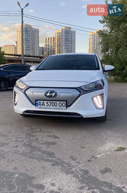 Лифтбек Hyundai Ioniq 2021 в Киеве