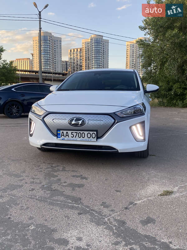 Hyundai Ioniq 2021