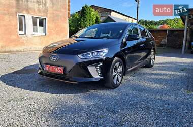 Хэтчбек Hyundai Ioniq 2018 в Радехове