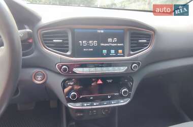 Ліфтбек Hyundai Ioniq 2019 в 
