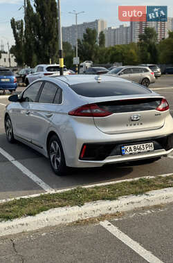 Хэтчбек Hyundai Ioniq 2017 в 