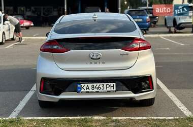 Хэтчбек Hyundai Ioniq 2017 в 