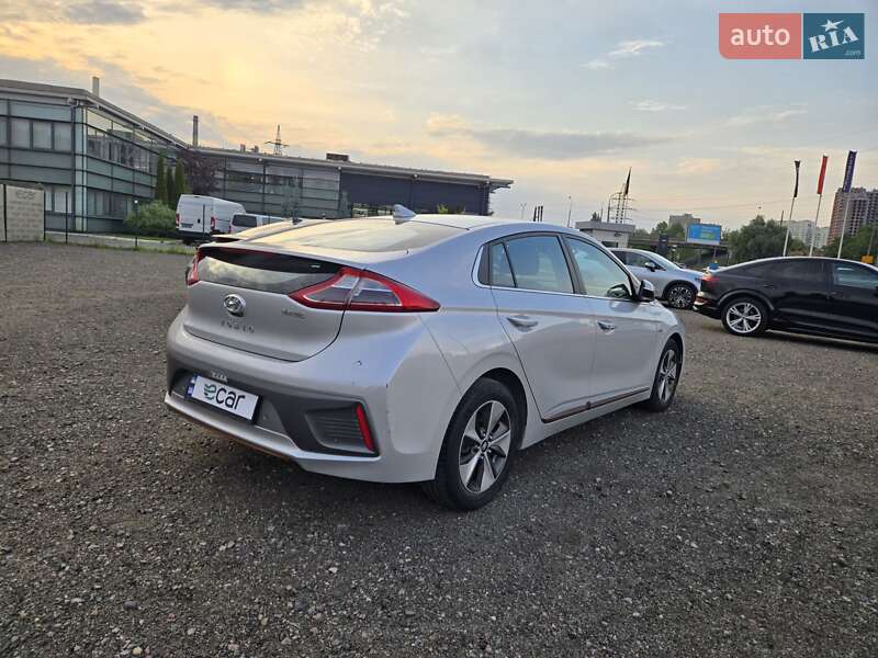 Ліфтбек Hyundai Ioniq 2019 в Києві