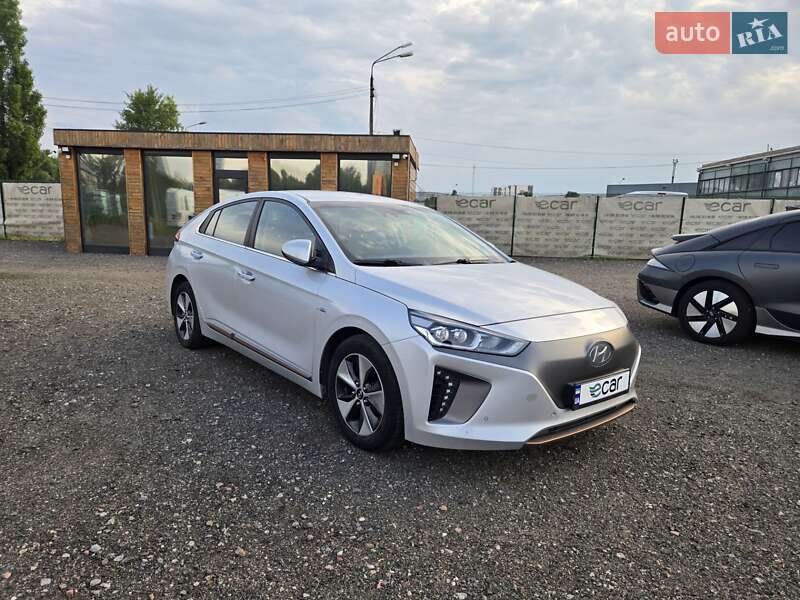Ліфтбек Hyundai Ioniq 2019 в Києві