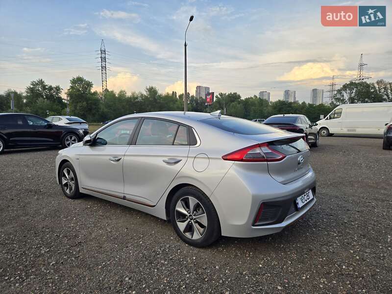 Ліфтбек Hyundai Ioniq 2019 в Києві