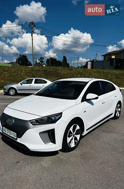 Хетчбек Hyundai Ioniq 2016 в Вінниці