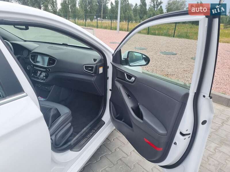 Хетчбек Hyundai Ioniq 2017 в Коростені